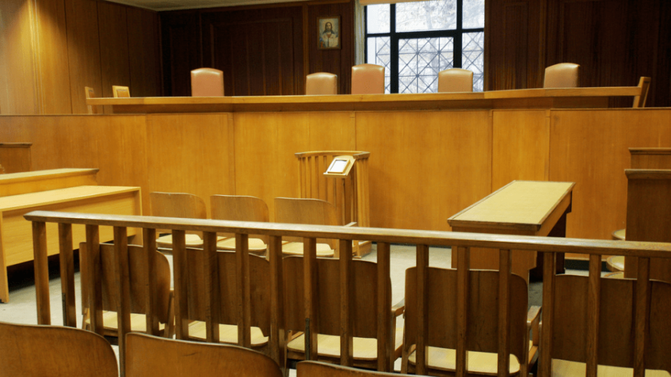 ΕνΔΕ: Αιτήματα της ένωσης στην εθνική επιτροπή εμβολιασμών και στον Υπουργό Δικαιοσύνης
