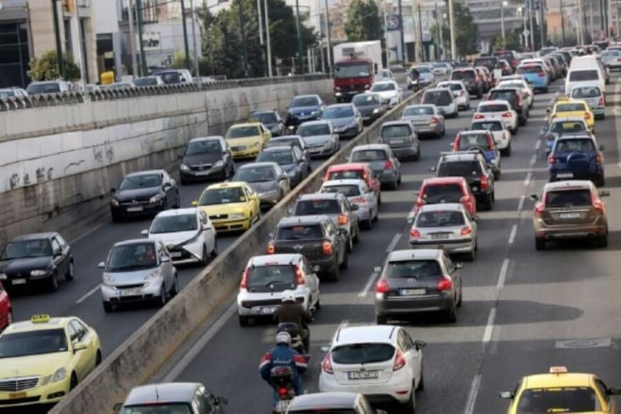 Στη Βουλή το νομοσχέδιο για το νέο πλαίσιο ελέγχων και κυρώσεων για τα ανασφάλιστα οχήματα