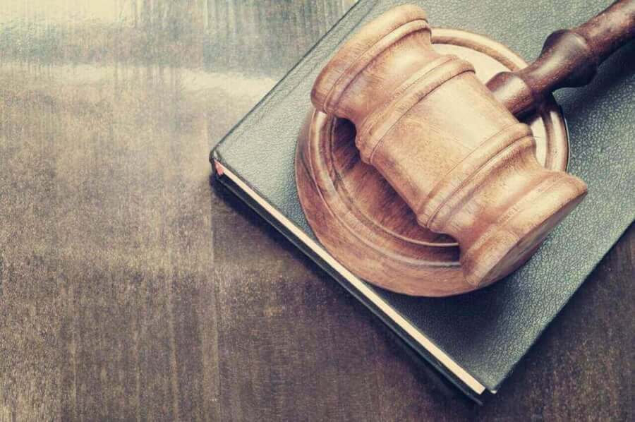 Εκκαθάριση αρχείου Ναυτοδικείου Πειραιά